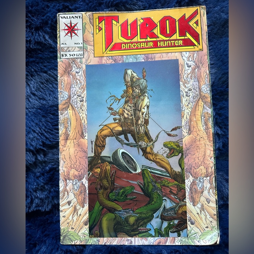 Valiant Comic Book-Turok Dinosaur Hunter